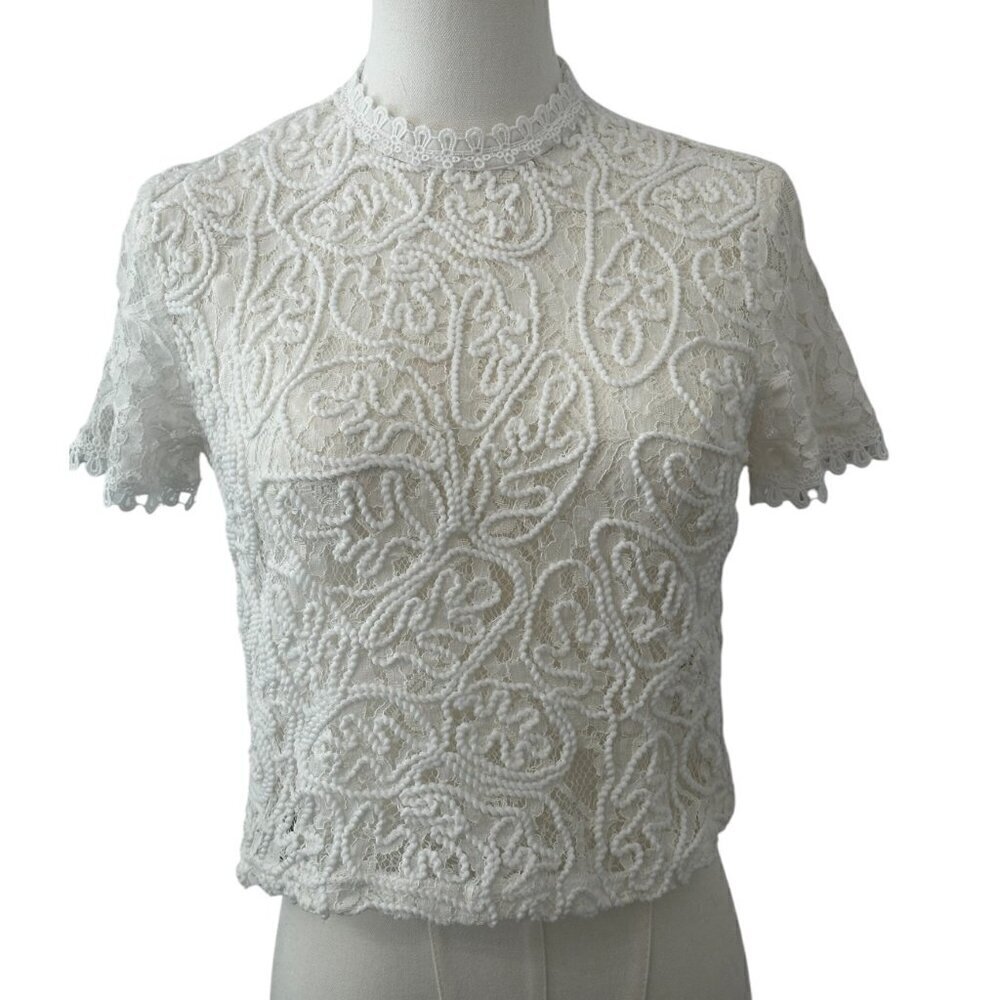 NWT Akira Cream Short Sleeve Woman's Blouse with High Neck in Size Small